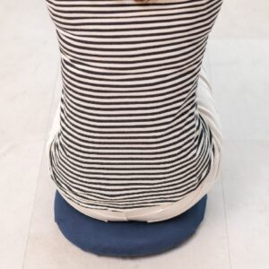 refreshing shimanto hinoki round cushion (navy)