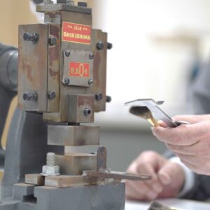 portable spring and autumn maki e brush (black) [with paulownia box]